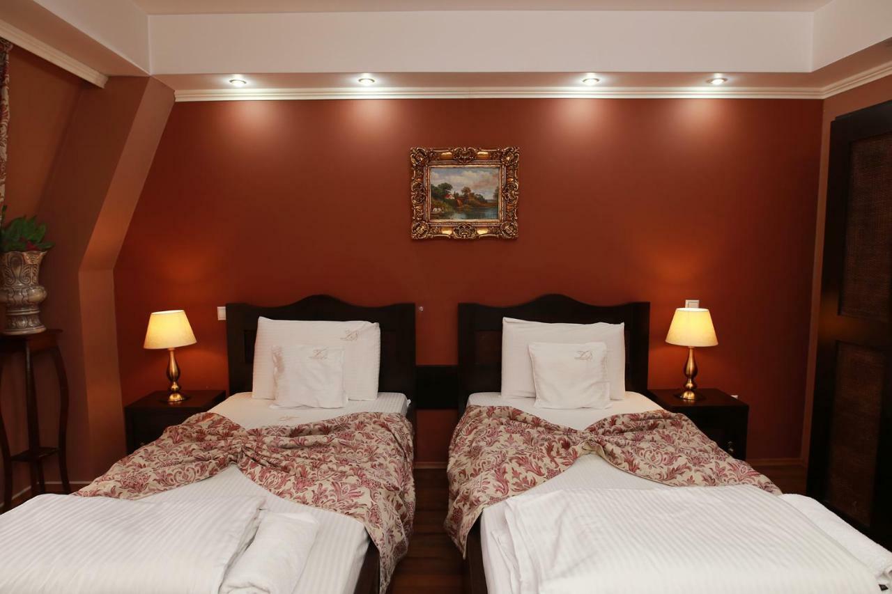 Hotel-Pensiunea Zefir Timisoara Exterior photo