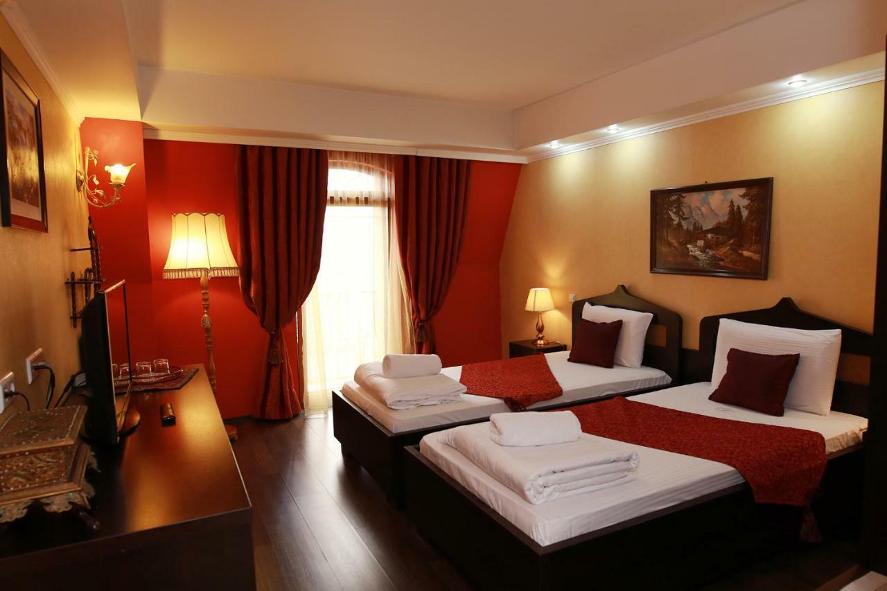 Hotel-Pensiunea Zefir Timisoara Exterior photo