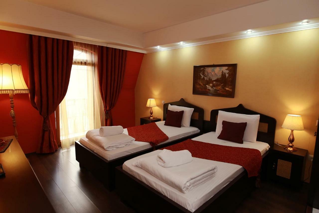 Hotel-Pensiunea Zefir Timisoara Exterior photo
