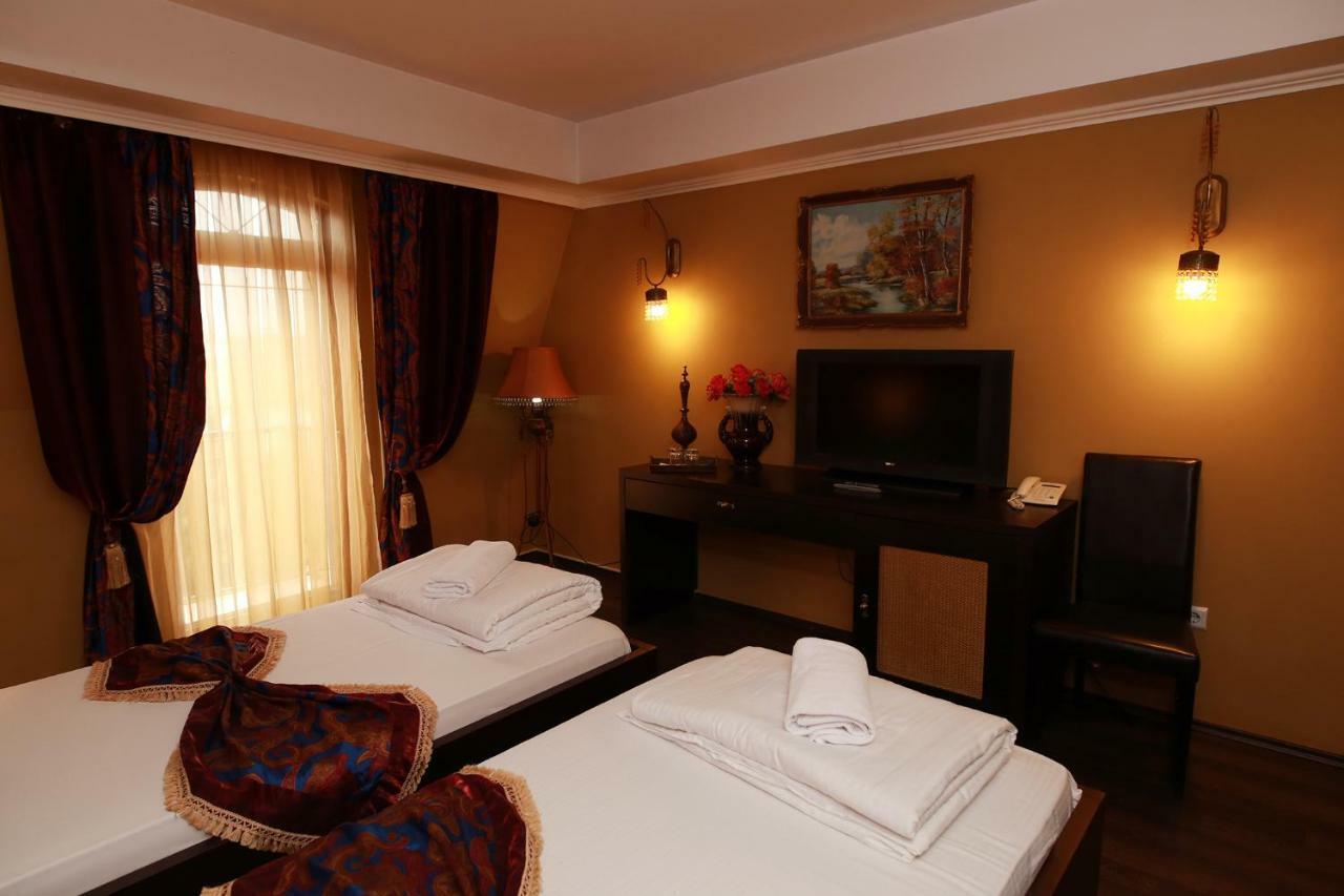 Hotel-Pensiunea Zefir Timisoara Exterior photo