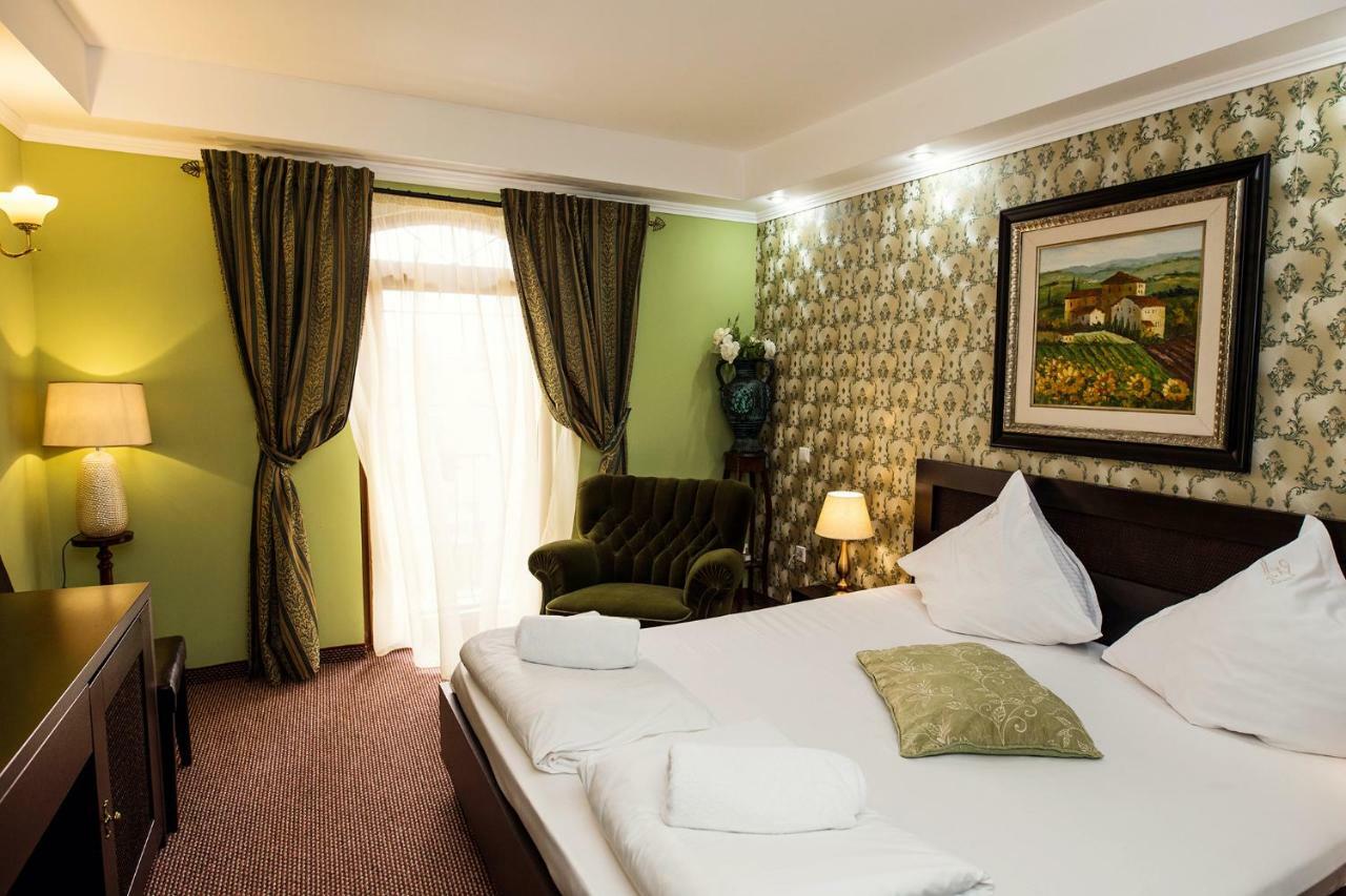Hotel-Pensiunea Zefir Timisoara Exterior photo